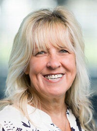 Gena Thomas headshot