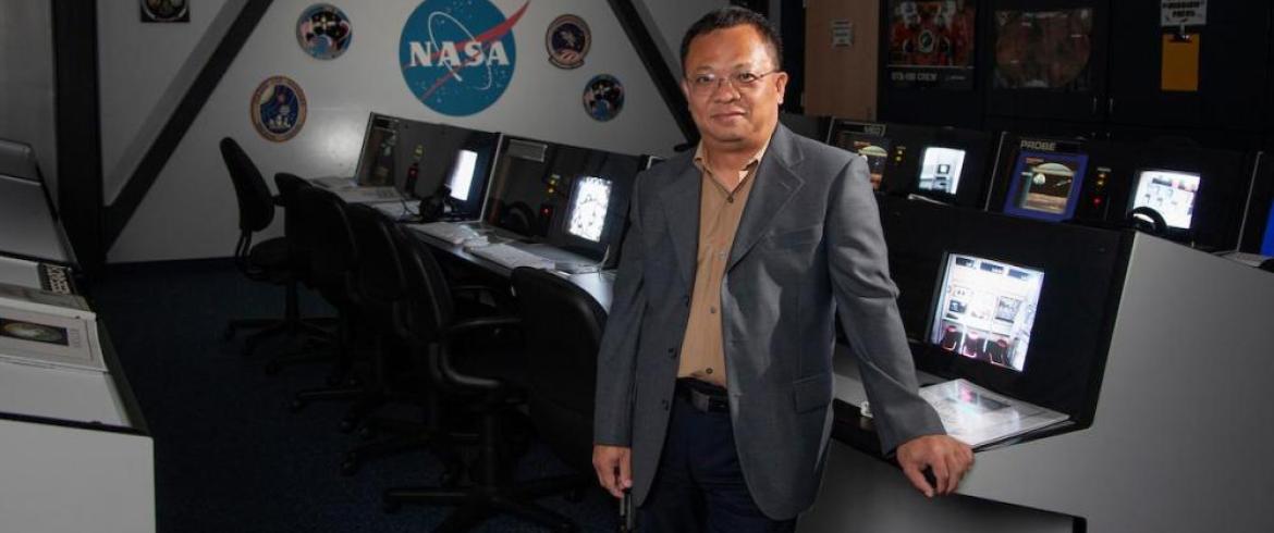 Materials, industrial and manufacturing engineering and Sprint Eminent Scholar Professor Zhiyong “Richard” Liang of the FAMU-FSU College of Engineering and Florida State University was named a Fellow of the National Academy of Inventors for 2021. (M Wallheiser/FAMU-FSU Engineering)