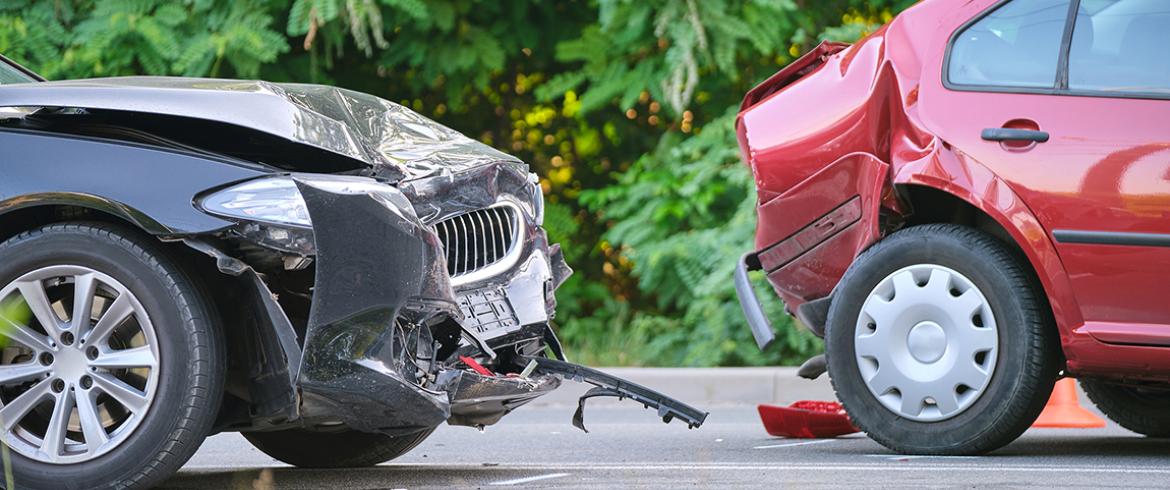 car wreck in city