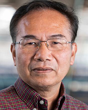 Dr. Wenrui Huang headshot