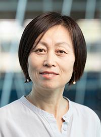Liang Lu headshot