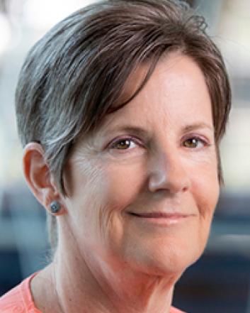 janine welch headshot