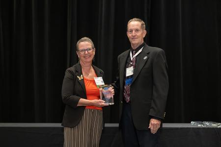 photo of famu-fsu engineering professor lisa spainhour holding fes award
